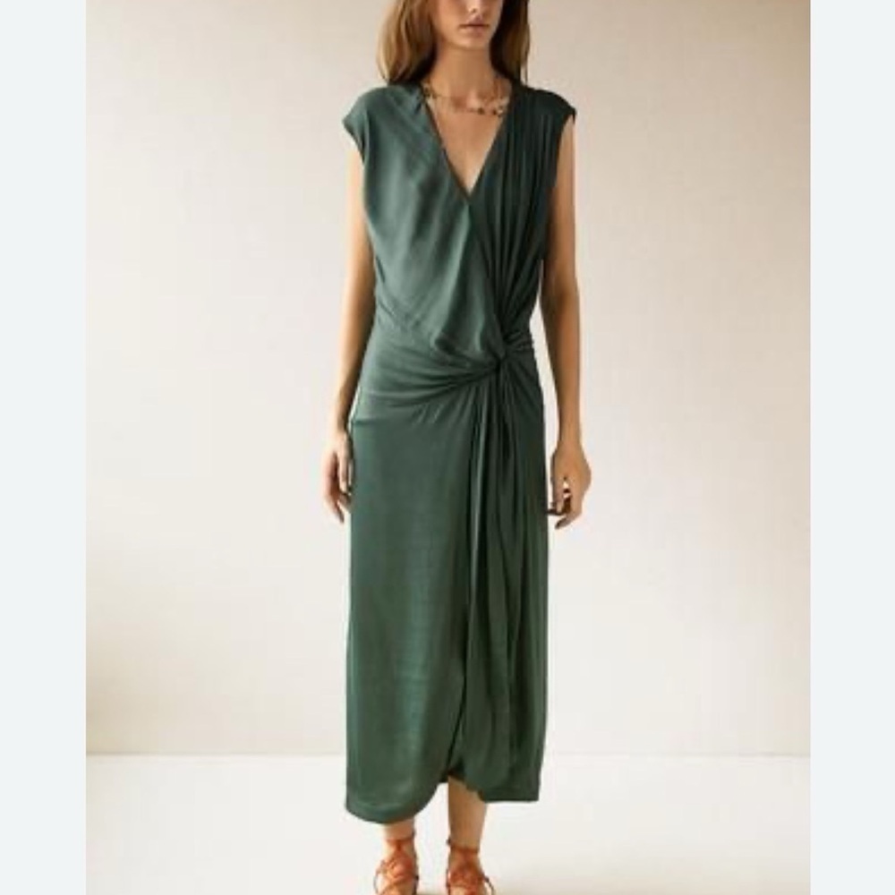 Hoss Intropia Green Sleeveless Side Gathered Midi Dress Sz 38 Quiet Luxury